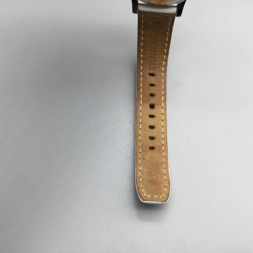 DKNY Womens Watch 32mm Silver Tone White Leather 5 ATM Stainless New Battery